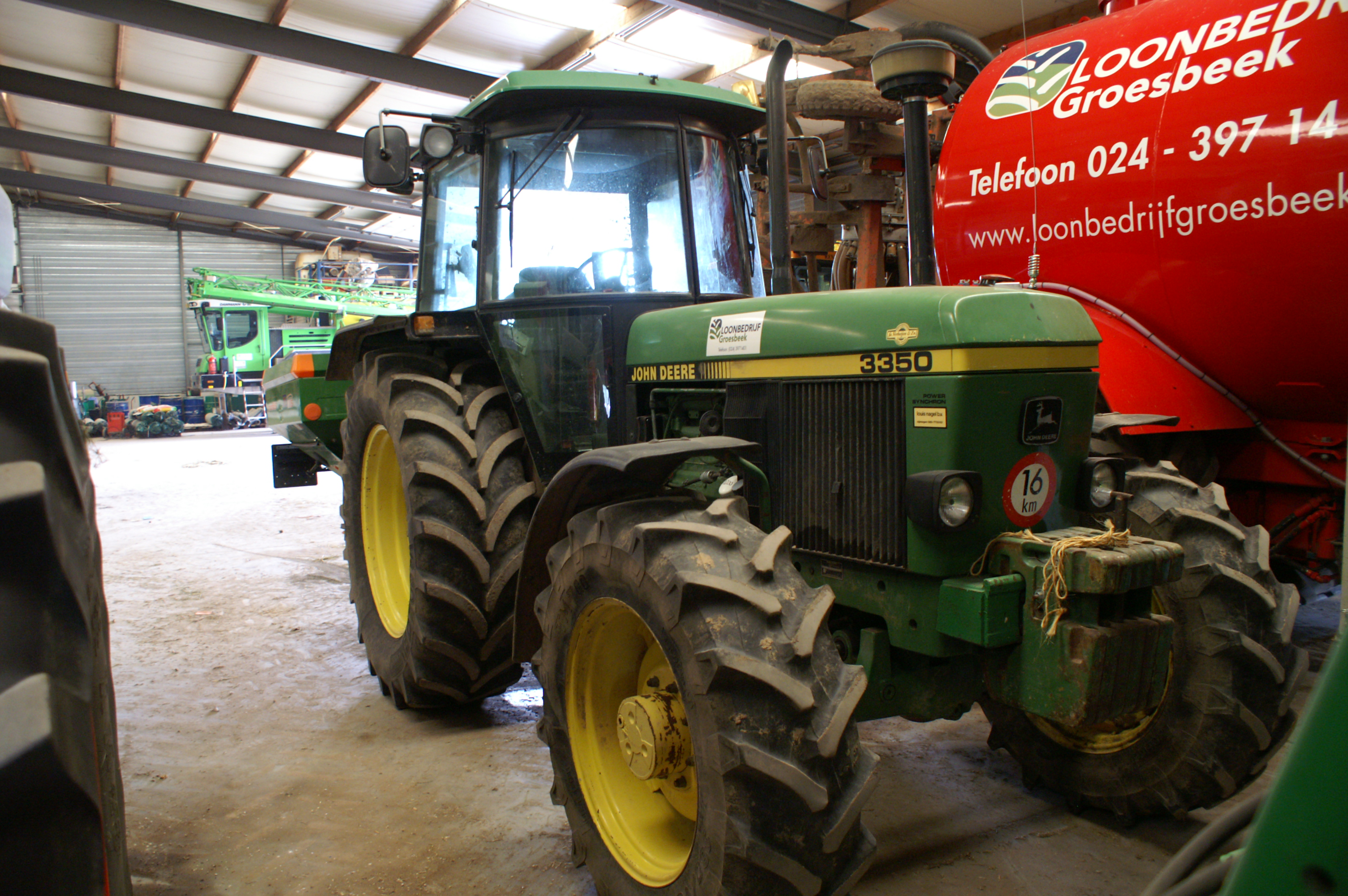 John Deere 3350