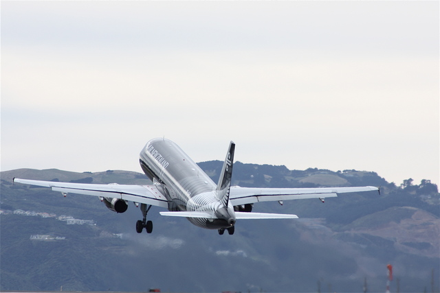 IMAGE: http://www4.picturepush.com/photo/a/8636482/640/8636482.jpg