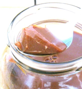 slow-cooker-caramel-%28condensed-milk%29-003c1.jpg
