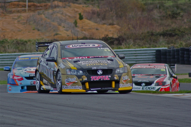 IMAGE: http://www4.picturepush.com/photo/a/8924937/640/8924937.jpg