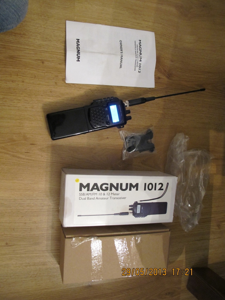 magnum 1012 AE2990 handheld cb amateur radio am fm ssb